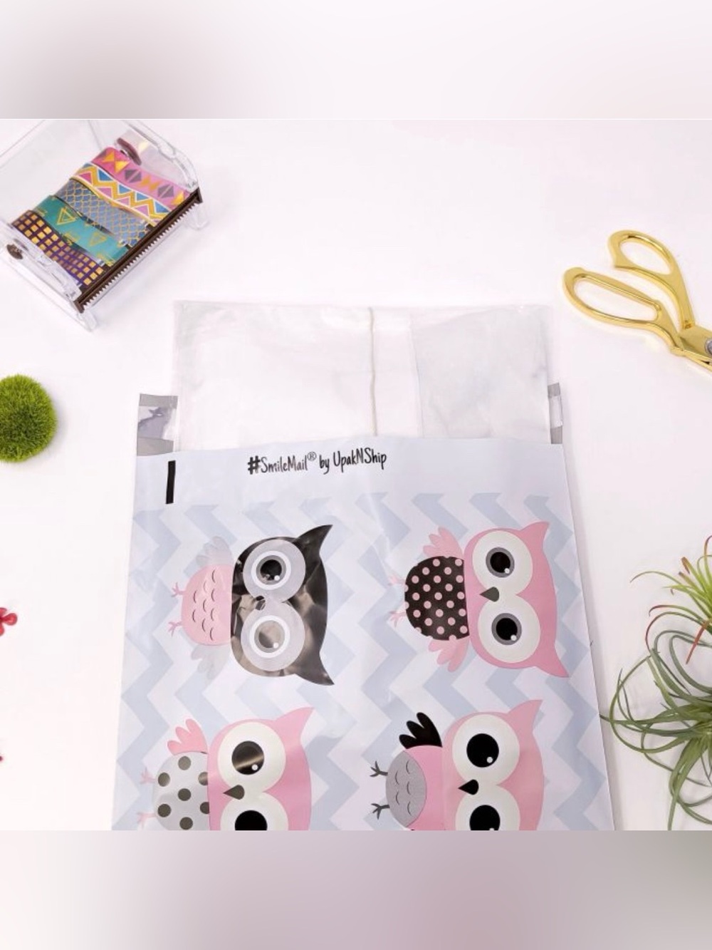 30 10โ x 13โ Chevron Owl Poly Mailers - Picture 2 of 2